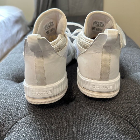 Adidas white mesh running shoes (US 6.5) - Picture 5 of 6